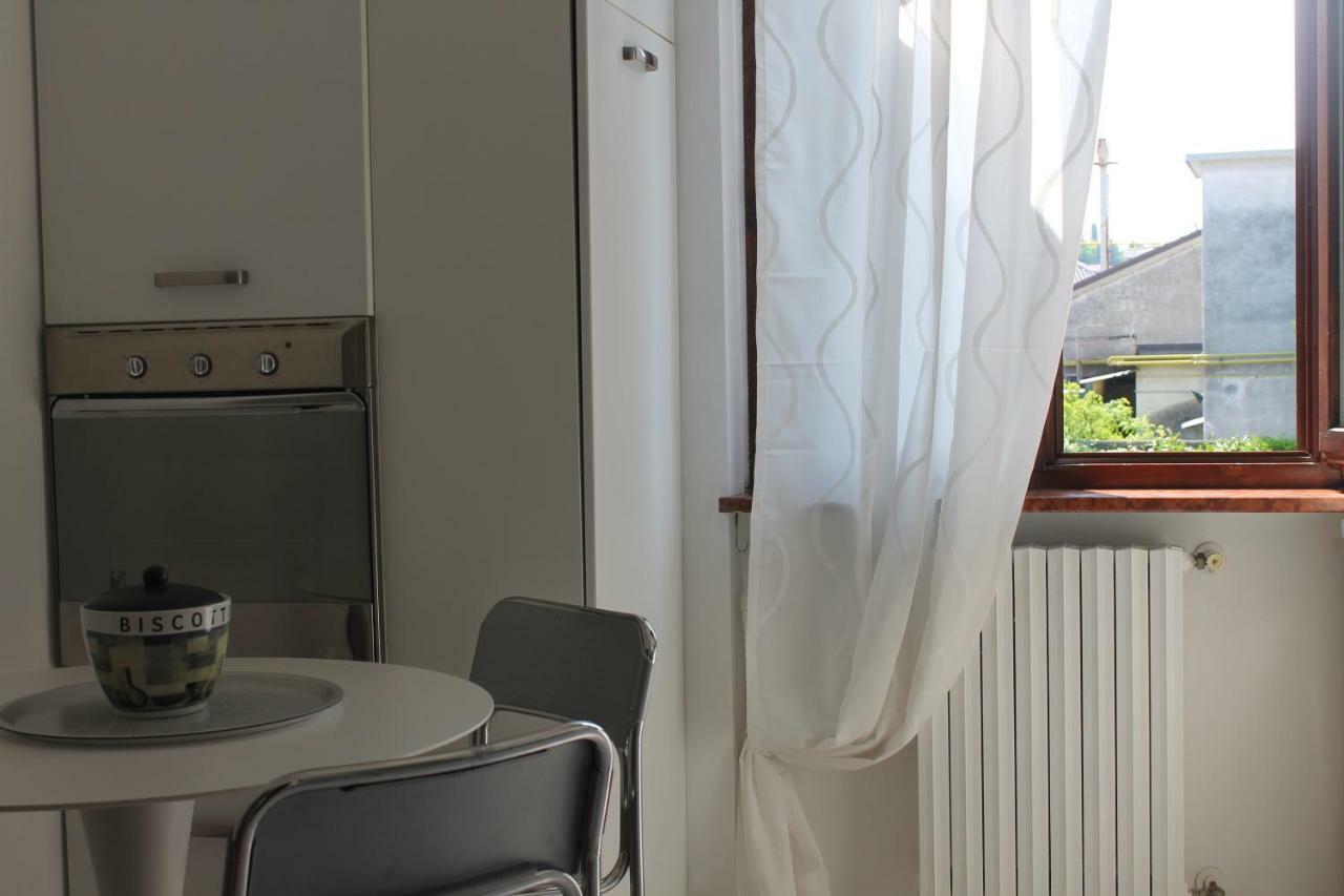 InDesenzano Apartment Desenzano del Garda Exterior foto