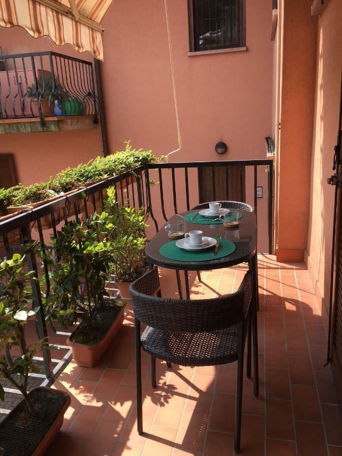 InDesenzano Apartment Desenzano del Garda Exterior foto