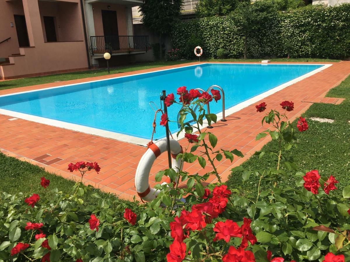 InDesenzano Apartment Desenzano del Garda Exterior foto
