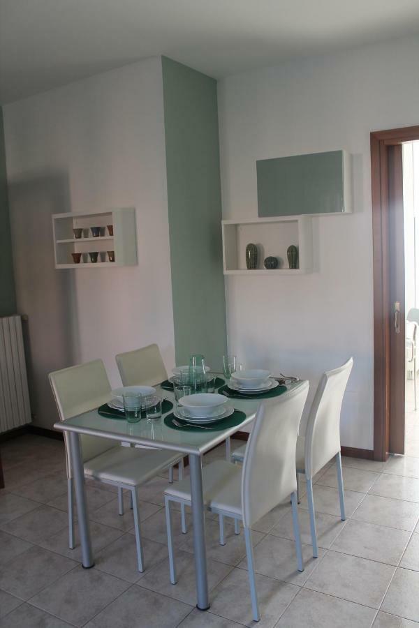 InDesenzano Apartment Desenzano del Garda Exterior foto