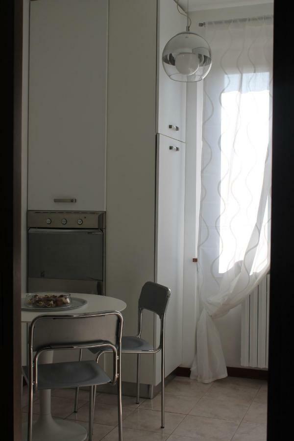 InDesenzano Apartment Desenzano del Garda Exterior foto