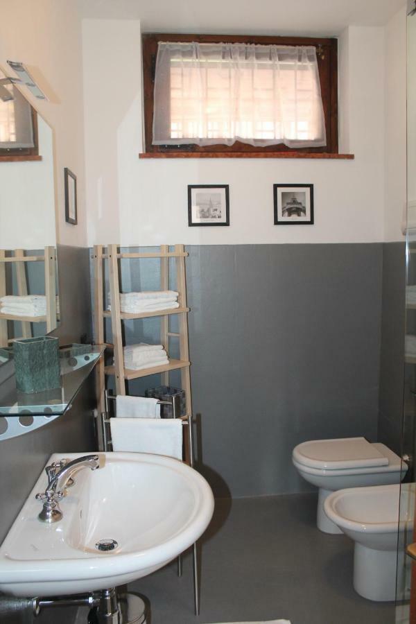 InDesenzano Apartment Desenzano del Garda Exterior foto