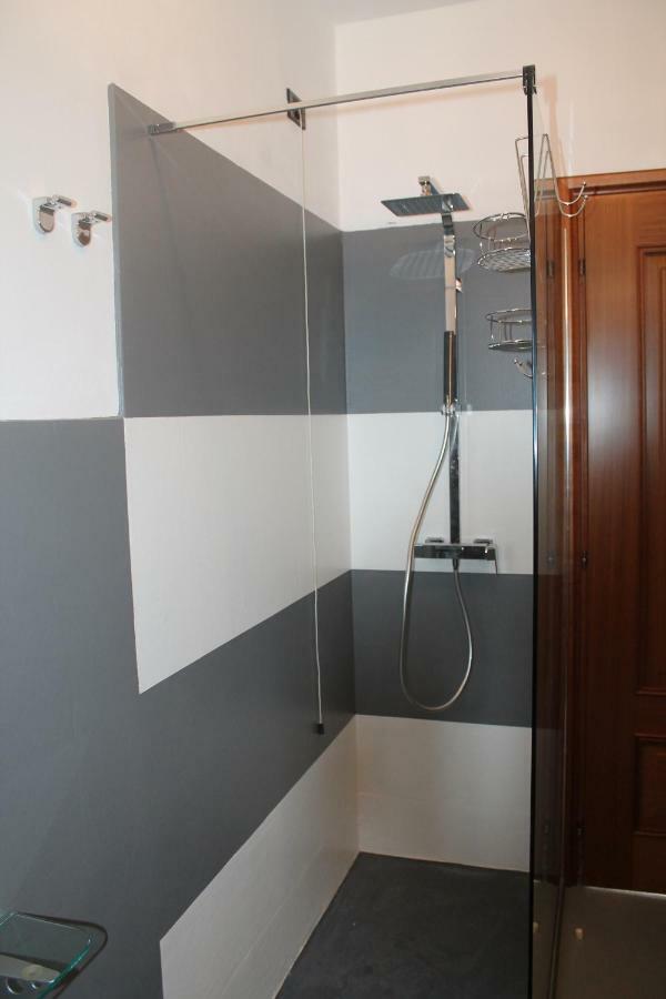InDesenzano Apartment Desenzano del Garda Exterior foto
